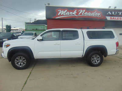 2017 Toyota Tacoma, $19995. Photo 8