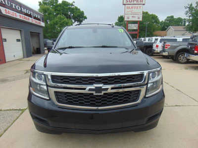 2017 Chevrolet Tahoe, $19995. Photo 2