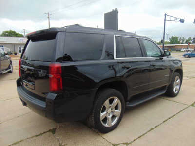 2017 Chevrolet Tahoe, $19995. Photo 5