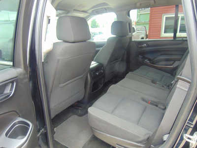 2017 Chevrolet Tahoe, $19995. Photo 9