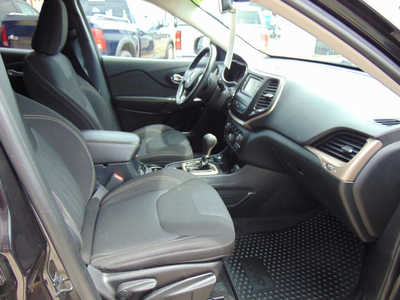 2016 Jeep Cherokee, $14995. Photo 10