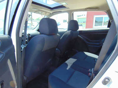 2005 Pontiac Vibe, $3995. Photo 9