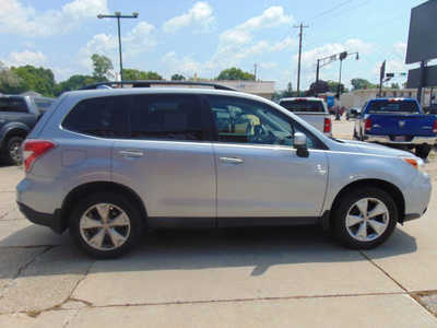 2016 Subaru Forester, $12995. Photo 4