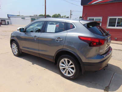 2018 Nissan Rogue, $11995. Photo 7