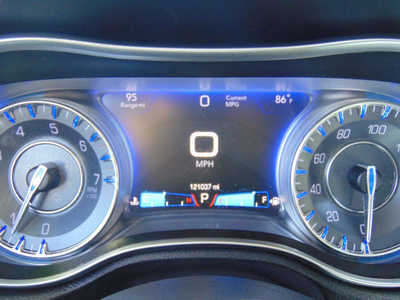 2016 Chrysler 300, $12995. Photo 12