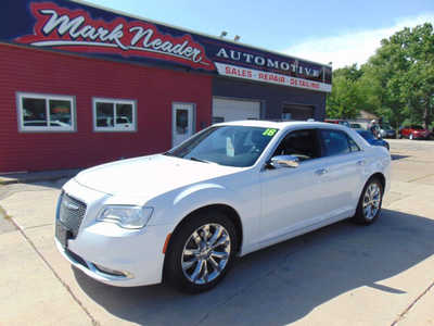 2016 Chrysler 300, $12995. Photo 1