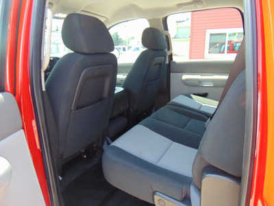 2009 Chevrolet 2500 Crew Cab, $18995. Photo 9