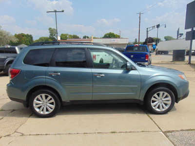 2013 Subaru Forester, $8995. Photo 4