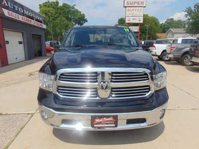 2017 RAM 1500 Crew Cab, $19995. Photo 2