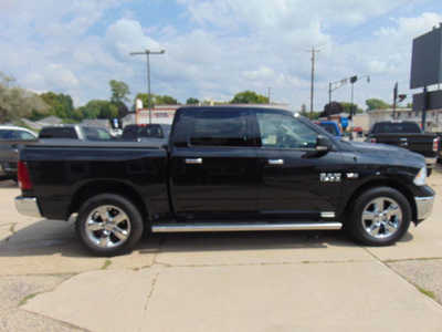 2017 RAM 1500 Crew Cab, $19995. Photo 4