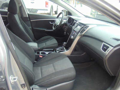 2015 Hyundai Elantra, $8995. Photo 10