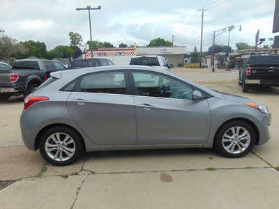 2015 Hyundai Elantra, $8995. Photo 4