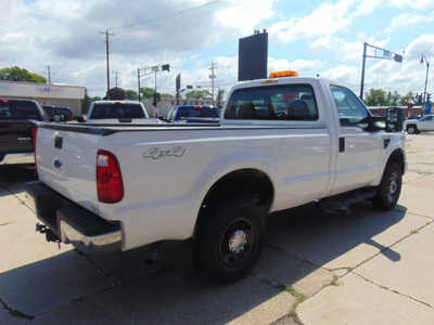 2009 Ford F250 Reg Cab, $11995. Photo 5