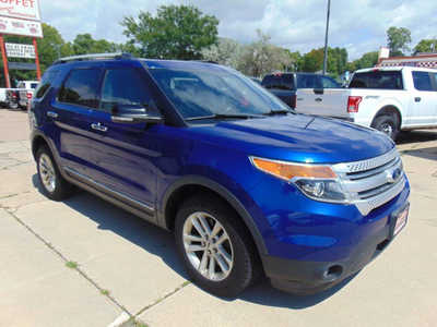 2014 Ford Explorer, $8995. Photo 3