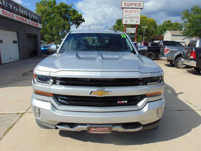 2017 Chevrolet 1500 Crew Cab, $17995. Photo 2