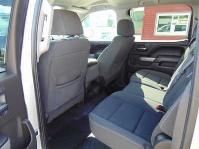 2017 Chevrolet 1500 Crew Cab, $17995. Photo 8