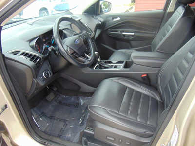 2017 Ford Escape, $9995. Photo 11