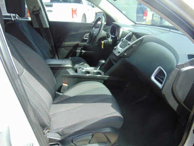 2017 Chevrolet Equinox, $9995. Photo 10