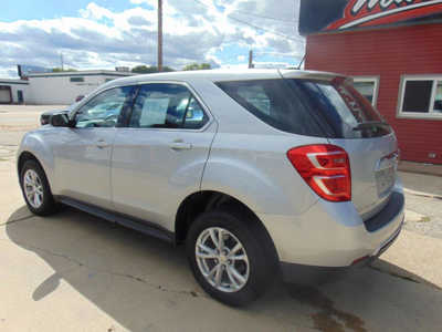 2017 Chevrolet Equinox, $9995. Photo 7