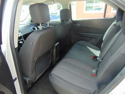 2017 Chevrolet Equinox, $9995. Photo 9