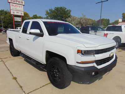 2016 Chevrolet 1500 Ext Cab, $14995. Photo 3