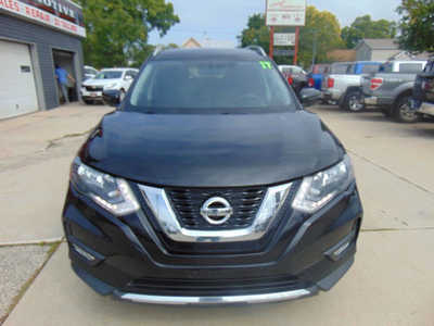 2017 Nissan Rogue, $12995. Photo 2