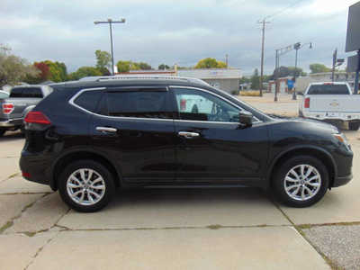 2017 Nissan Rogue, $12995. Photo 4