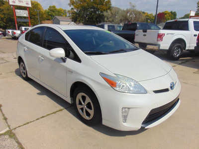 2015 Toyota Prius, $10995. Photo 3