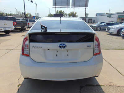 2015 Toyota Prius, $10995. Photo 6