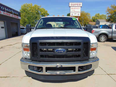 2009 Ford F250 Crew Cab, $11995. Photo 2