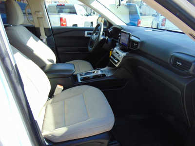 2021 Ford Explorer, $17995. Photo 10