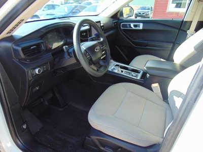 2021 Ford Explorer, $17995. Photo 11
