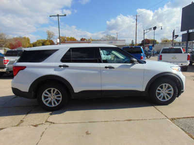 2021 Ford Explorer, $17995. Photo 4