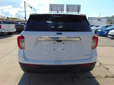 2021 Ford Explorer, $17995. Photo 6