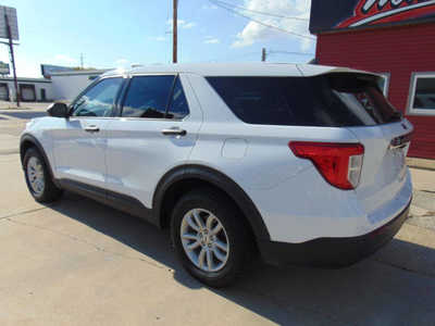 2021 Ford Explorer, $17995. Photo 7