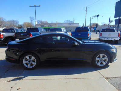 2016 Ford Mustang, $12995. Photo 4