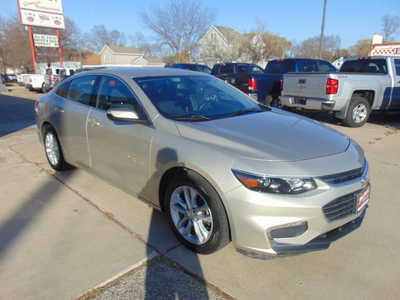 2016 Chevrolet Malibu, $11995. Photo 3