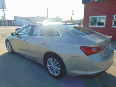 2016 Chevrolet Malibu, $11995. Photo 7