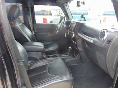 2015 Jeep Wrangler Unlimited, $13995. Photo 10