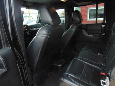 2015 Jeep Wrangler Unlimited, $13995. Photo 9