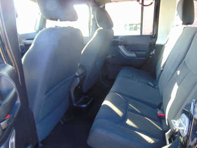 2016 Jeep Wrangler Unlimited, $16995. Photo 9