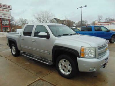 2011 Chevrolet 1500 Crew Cab, $7995. Photo 3