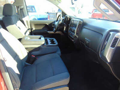 2017 Chevrolet 1500 Crew Cab, $15995. Photo 10