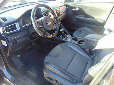 2018 Kia Niro Hybrid, $11995. Photo 11