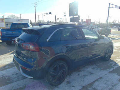 2018 Kia Niro Hybrid, $11995. Photo 5