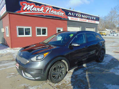 2018 Kia Niro Hybrid, $11995. Photo 1