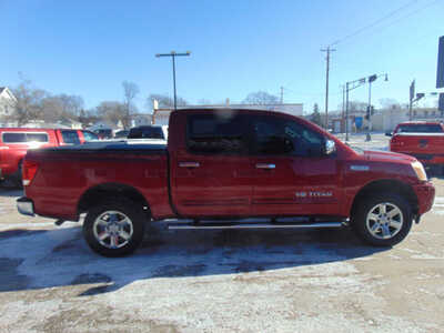2014 Nissan Titan, $12995. Photo 4