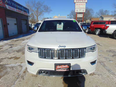2017 Jeep Grand Cherokee, $13995. Photo 2