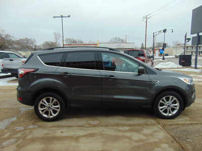 2018 Ford Escape, $9995. Photo 4