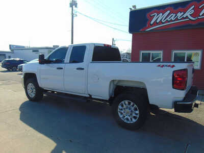2019 Chevrolet 2500 Ext Cab, $17995. Photo 6